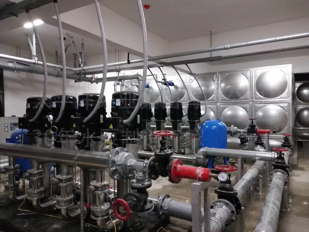 成套機(jī)組7.jpg 成套機(jī)組7.jpg