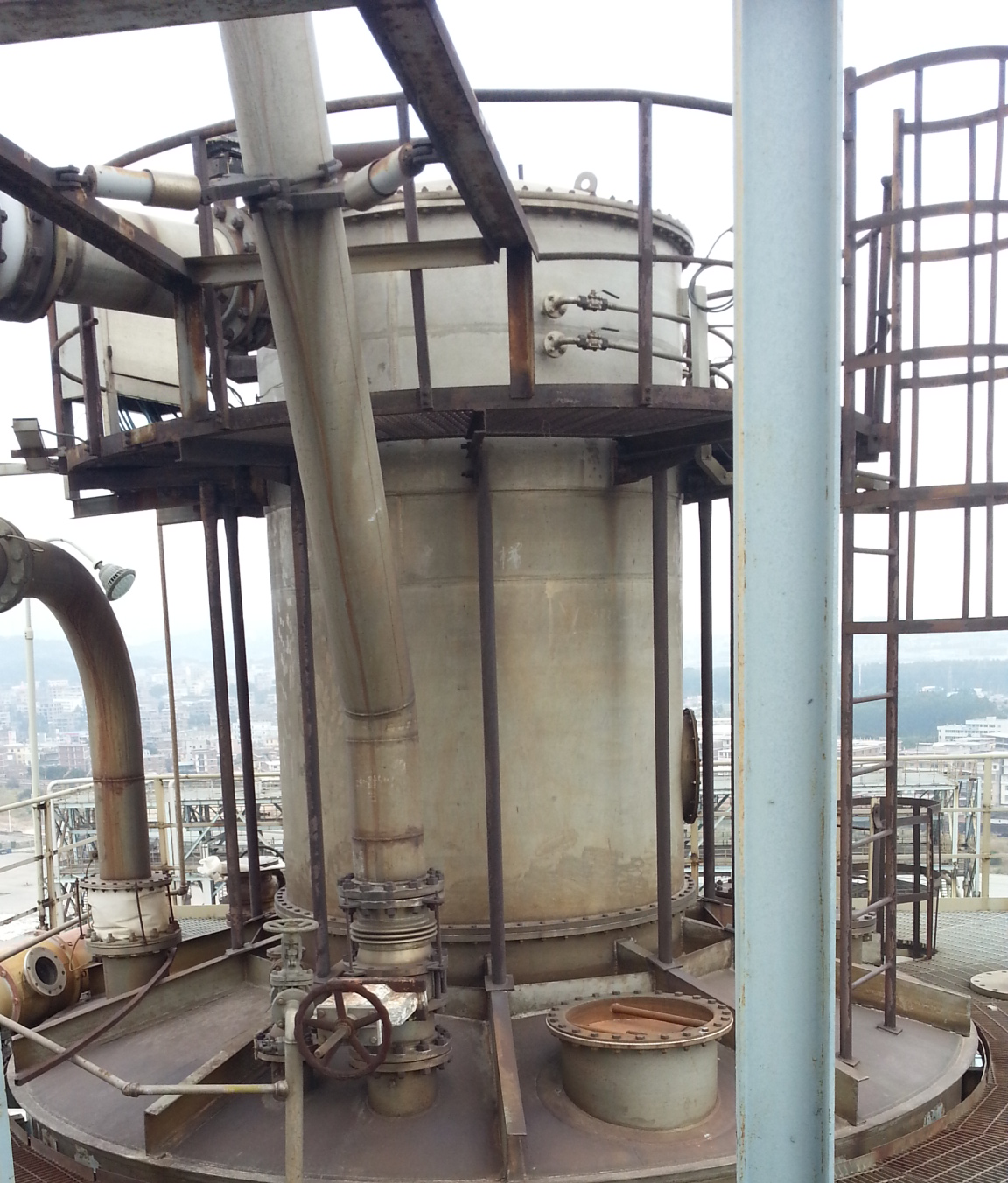 雷達料位計,3D雷達物位計,Na-22濃度計.Na-22密度計,利馬克工雷達物位計況案例現(xiàn)場,利馬克石化工山行業(yè)應(yīng)用